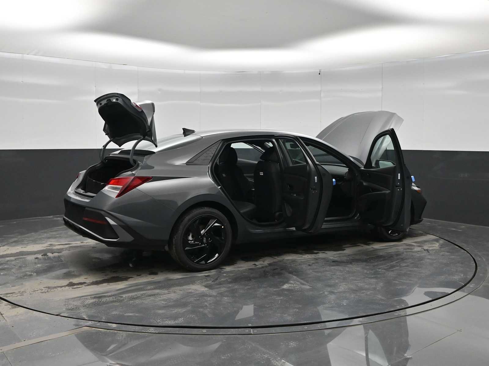 New 2026 Hyundai Elantra SEL Sport FWD image 42
