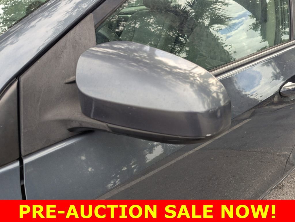 Used 2014 Toyota Corolla LE FWD image 21