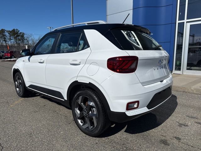 Certified 2026 Hyundai Venue SEL image 8