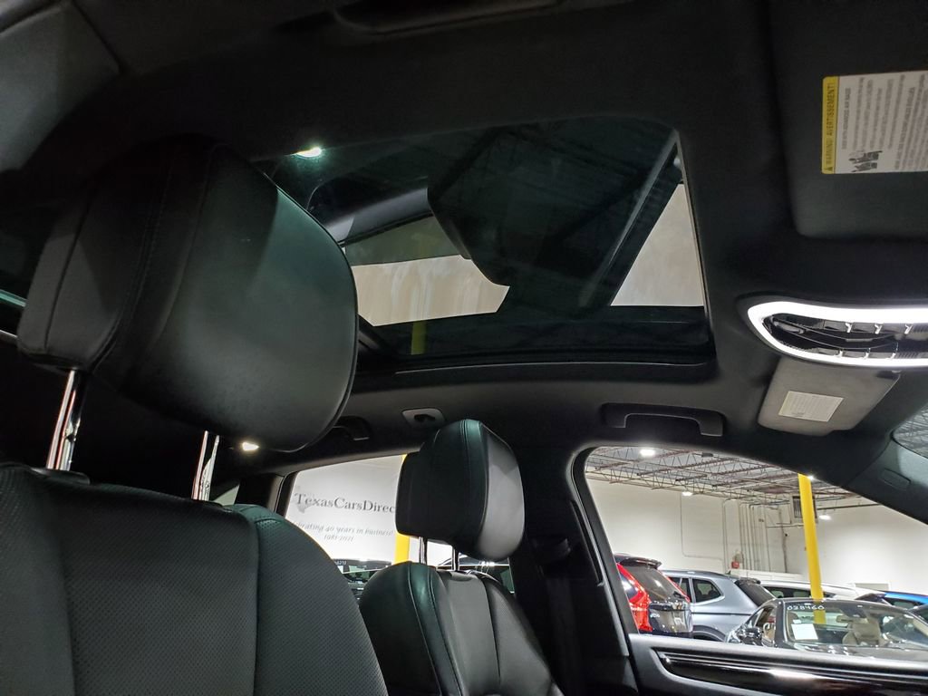 Used 2020 Porsche Macan image 16