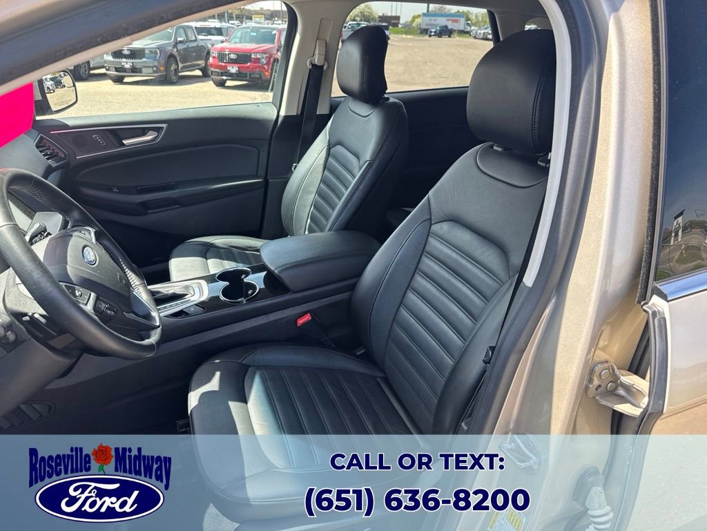 Used 2017 Ford Edge SEL w/ Equipment Group 201A AWD/4WD image 25