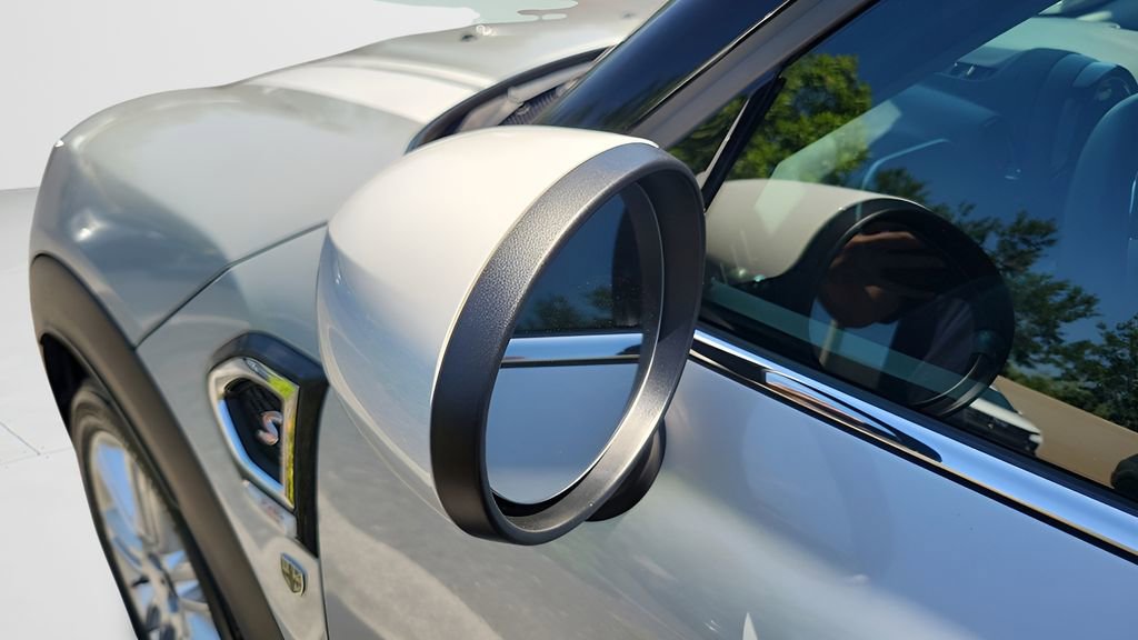 Used 2023 MINI Cooper Countryman S w/ Signature Upholstery Package image 6