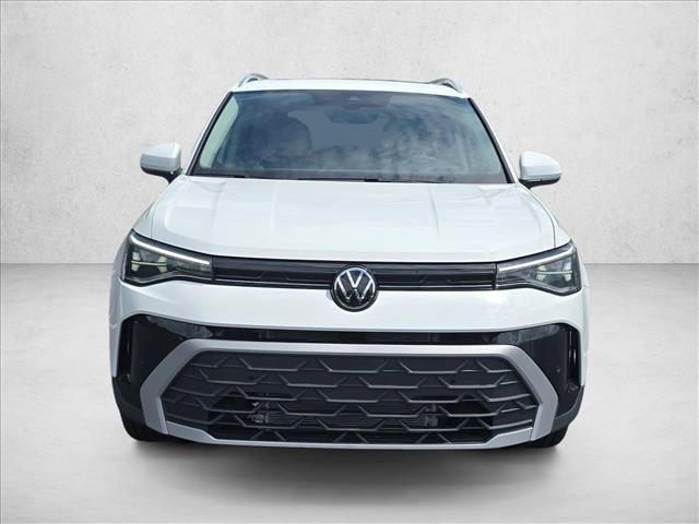 New 2026 Volkswagen Taos SE FWD image 11