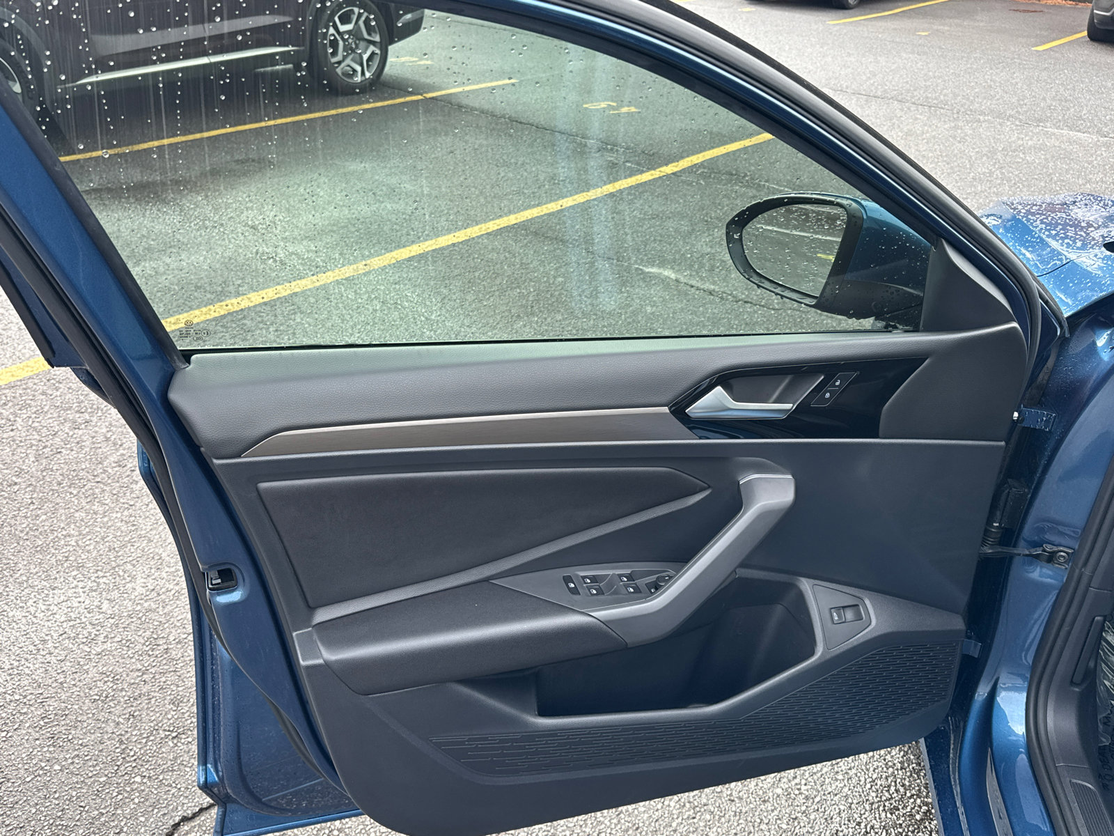 Used 2019 Volkswagen Jetta SEL Premium image 10