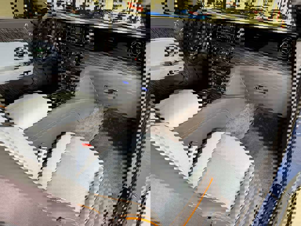 Used 2024 Rolls-Royce Spectre w/ Spectre Launch Package image 16