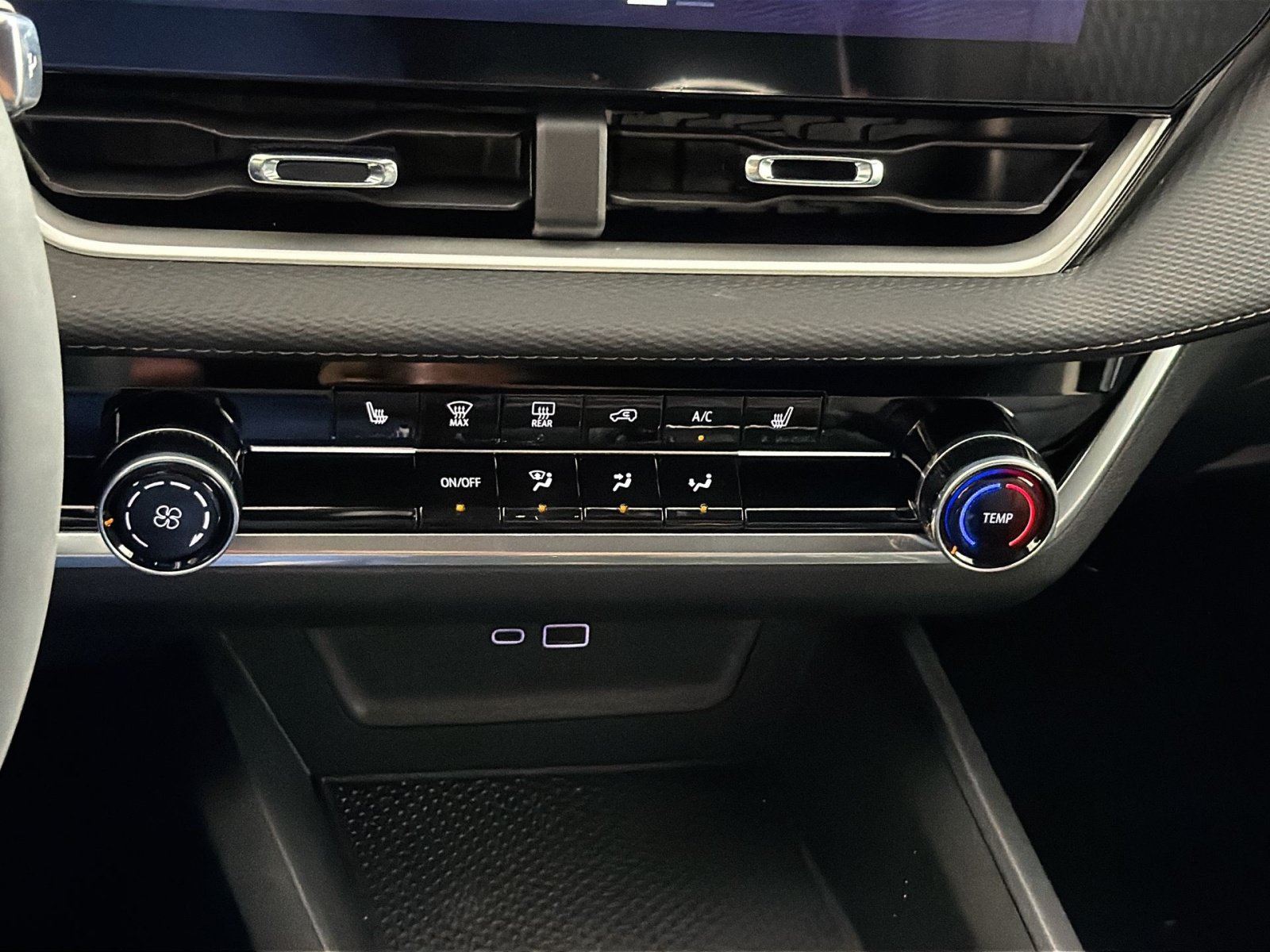 New 2027 Chevrolet Equinox LT FWD image 21