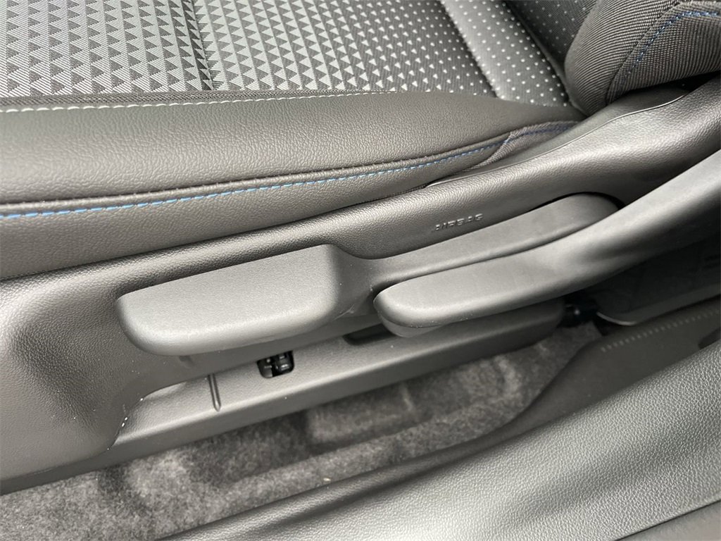 New 2026 Chevrolet Trax LT w/ Driver Confidence Package image 12