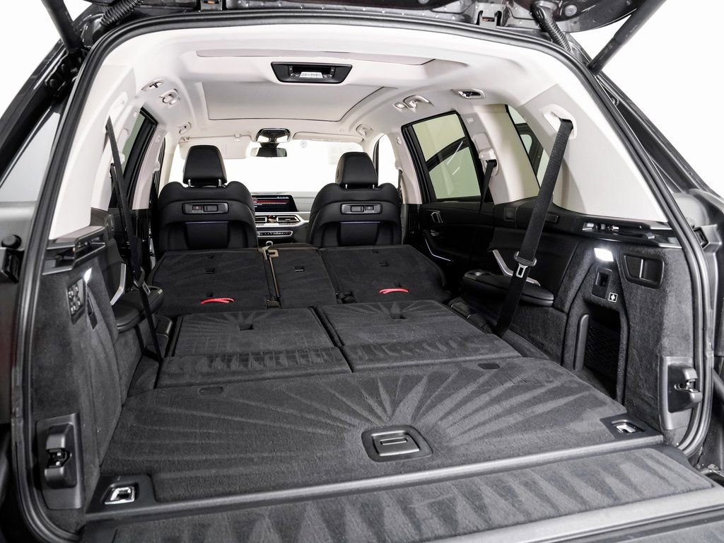 Used 2022 BMW X7 xDrive40i w/ Premium Package image 29