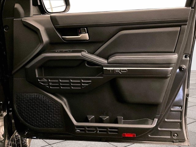 Used 2025 Toyota Tacoma TRD Sport AWD/4WD image 23