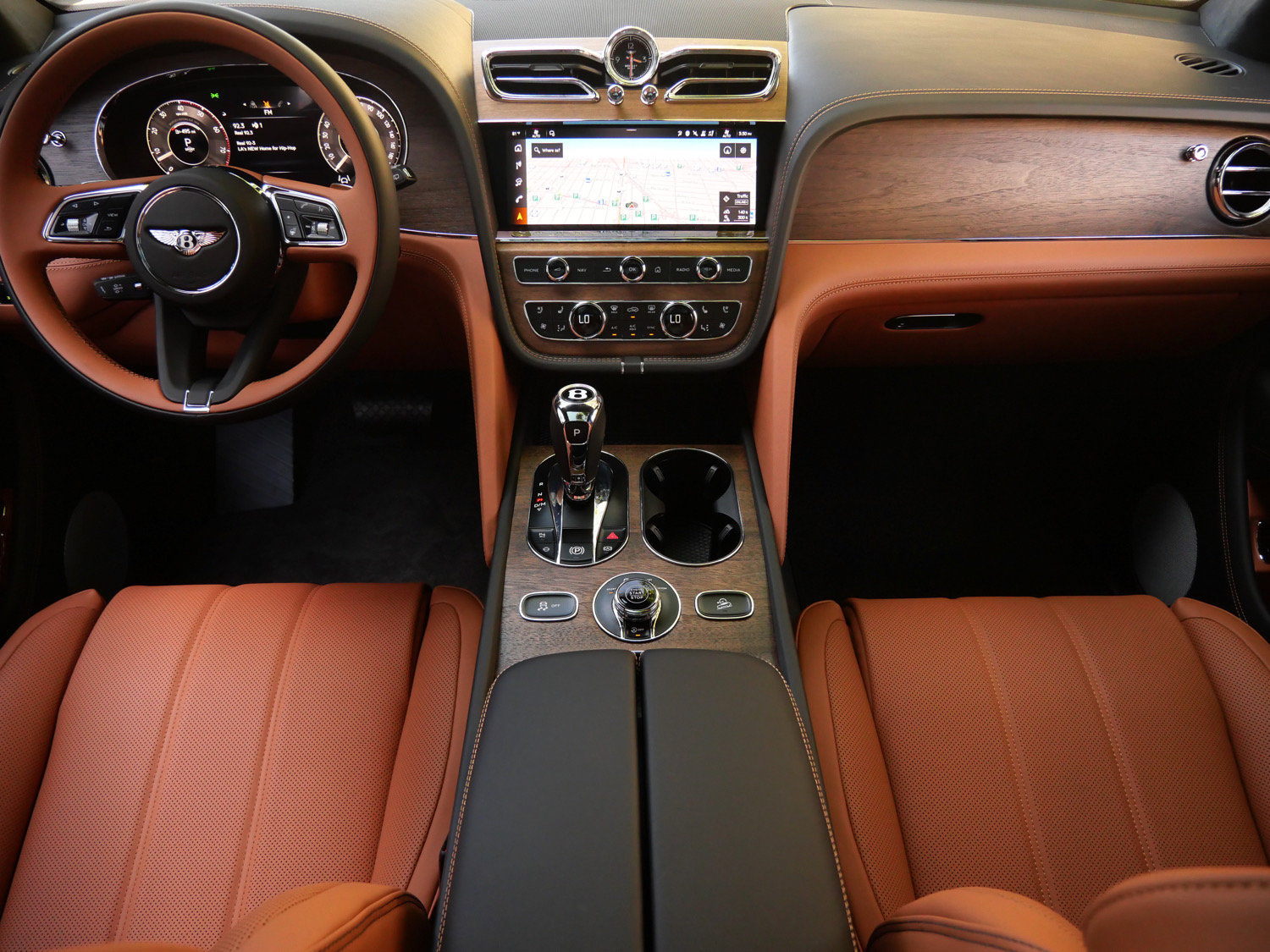 New 2026 Bentley Bentayga AWD/4WD image 4