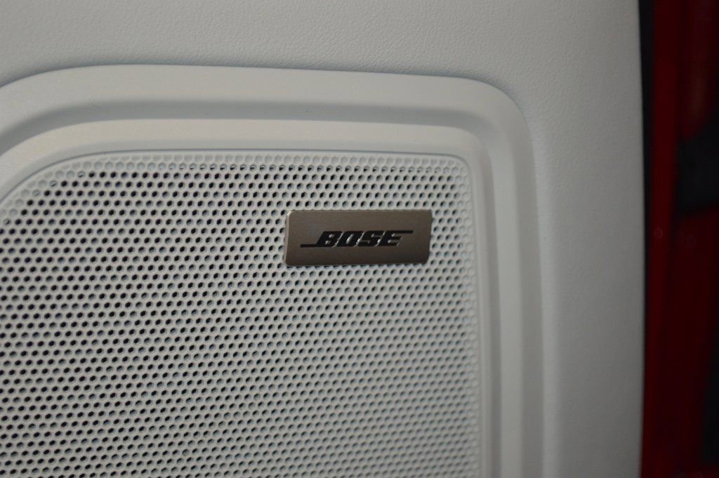 Certified 2025 Porsche Macan image 19