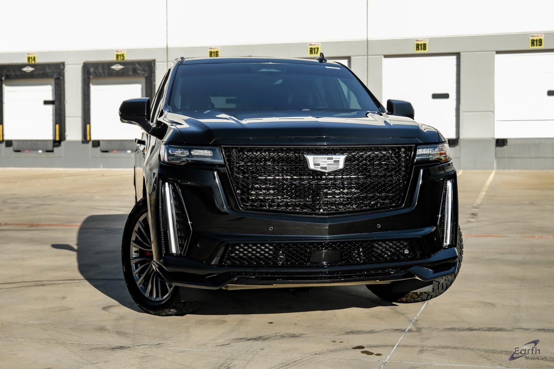 Used 2023 Cadillac Escalade V AWD/4WD image 21