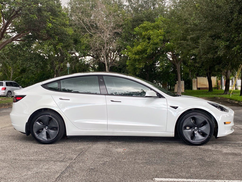 Used 2023 Tesla Model 3 Standard Range RWD image 10