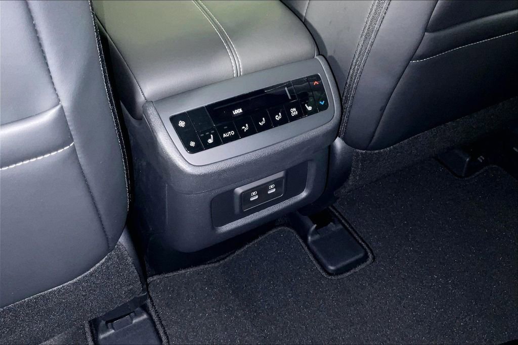 New 2026 Nissan Pathfinder SL image 42