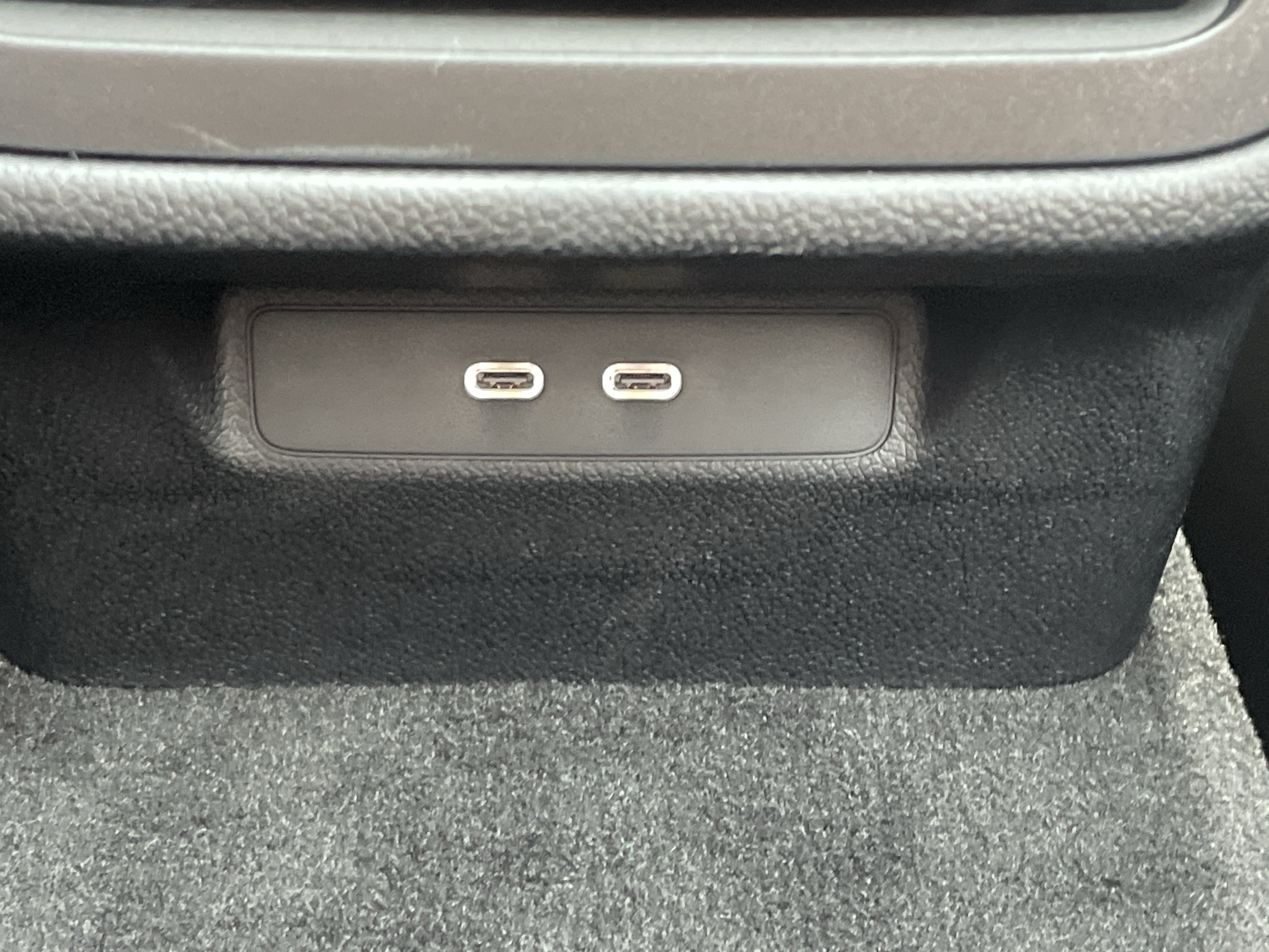 Used 2025 Mercedes-Benz E 350 Sedan image 18