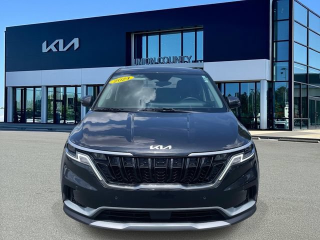 Used 2024 Kia Carnival EX FWD image 6
