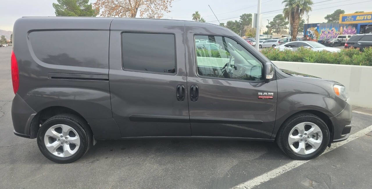 Used 2021 RAM ProMaster City SLT w/ Lights & Wheels Group image 5