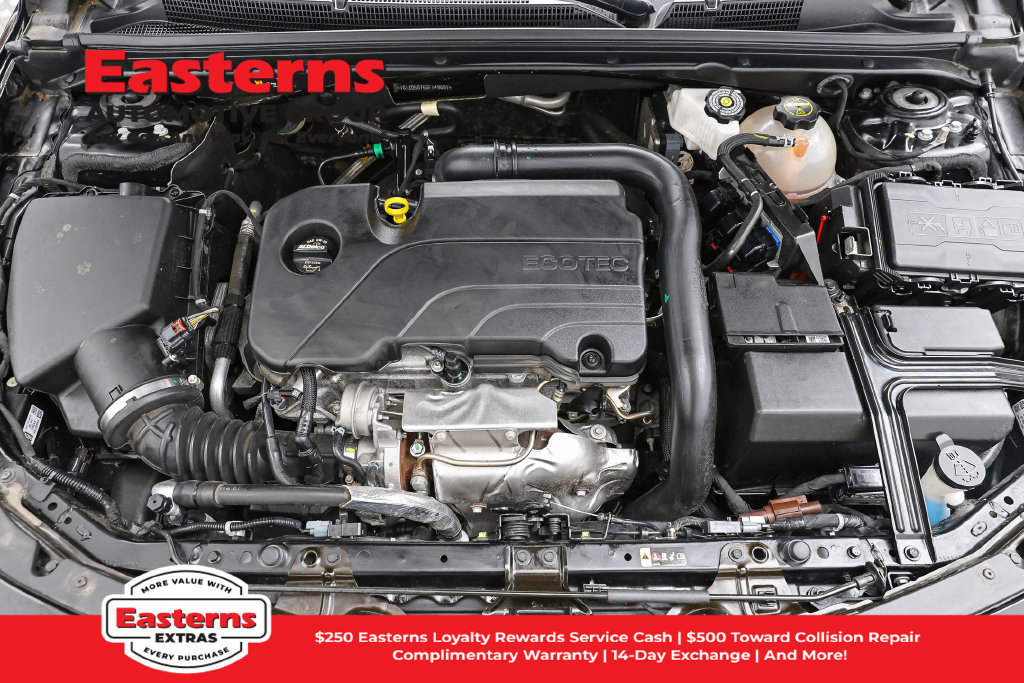 Used 2025 Chevrolet Malibu LT FWD image 8