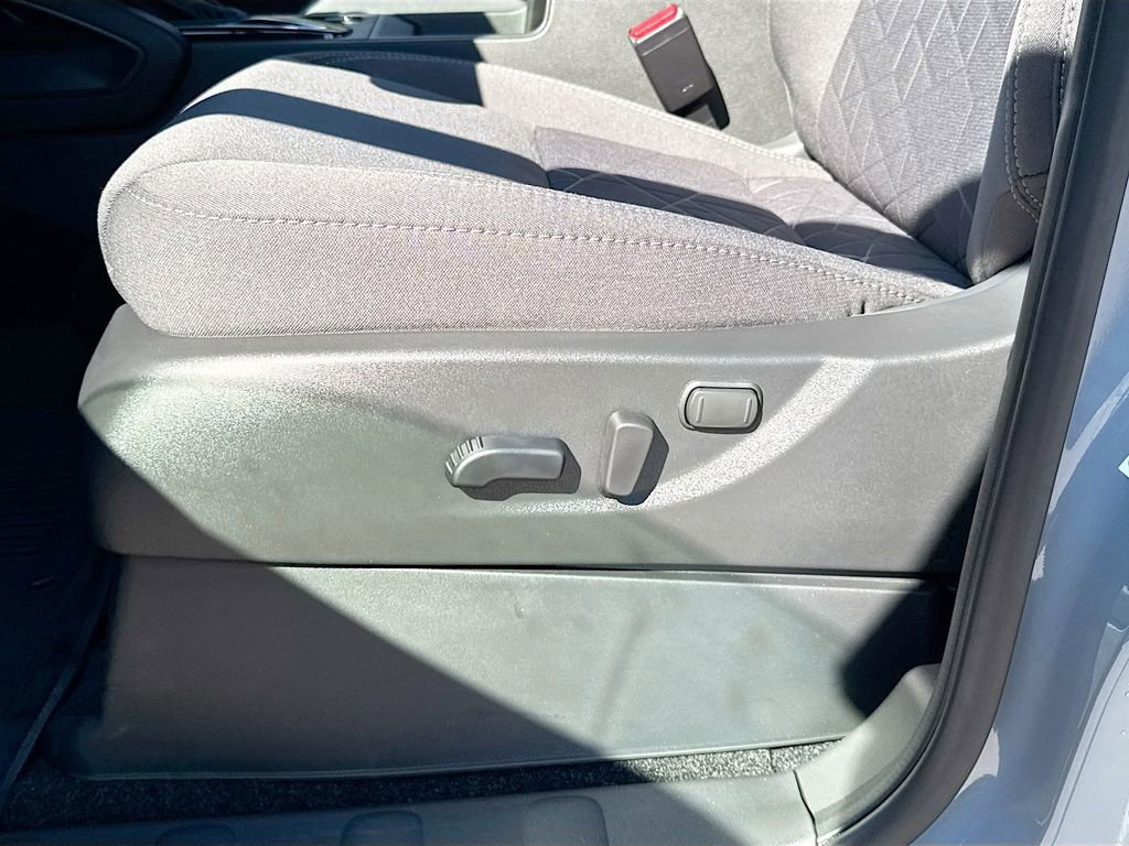 New 2026 Nissan Frontier SV image 18