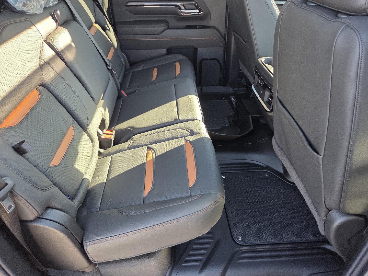 New 2026 GMC Sierra 2500 AT4 w/ AT4 Premium Plus Package AWD/4WD image 25