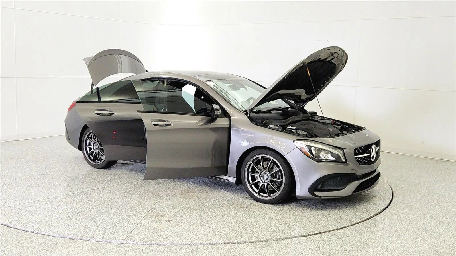 Used 2019 Mercedes-Benz CLA 250 image 9