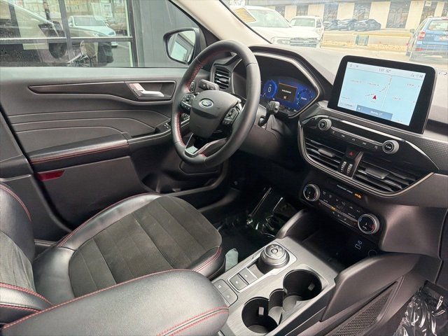Used 2022 Ford Escape SEL w/ SEL Stealth AWD Package image 13