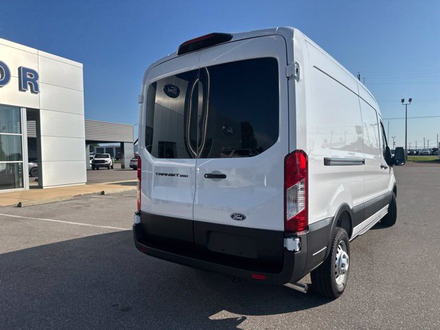 New 2026 Ford Transit 250 148 Medium Roof w/ Load Area Protection Package RWD image 21