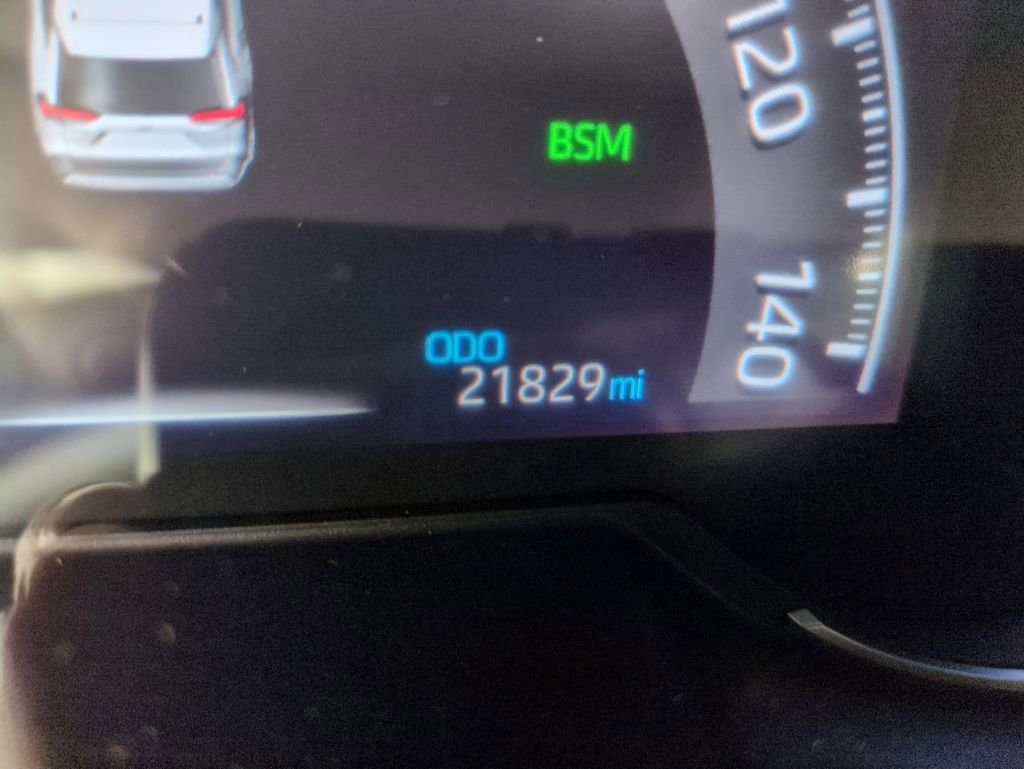 Used 2024 Toyota RAV4 XSE w/ Weather Package AWD/4WD image 19