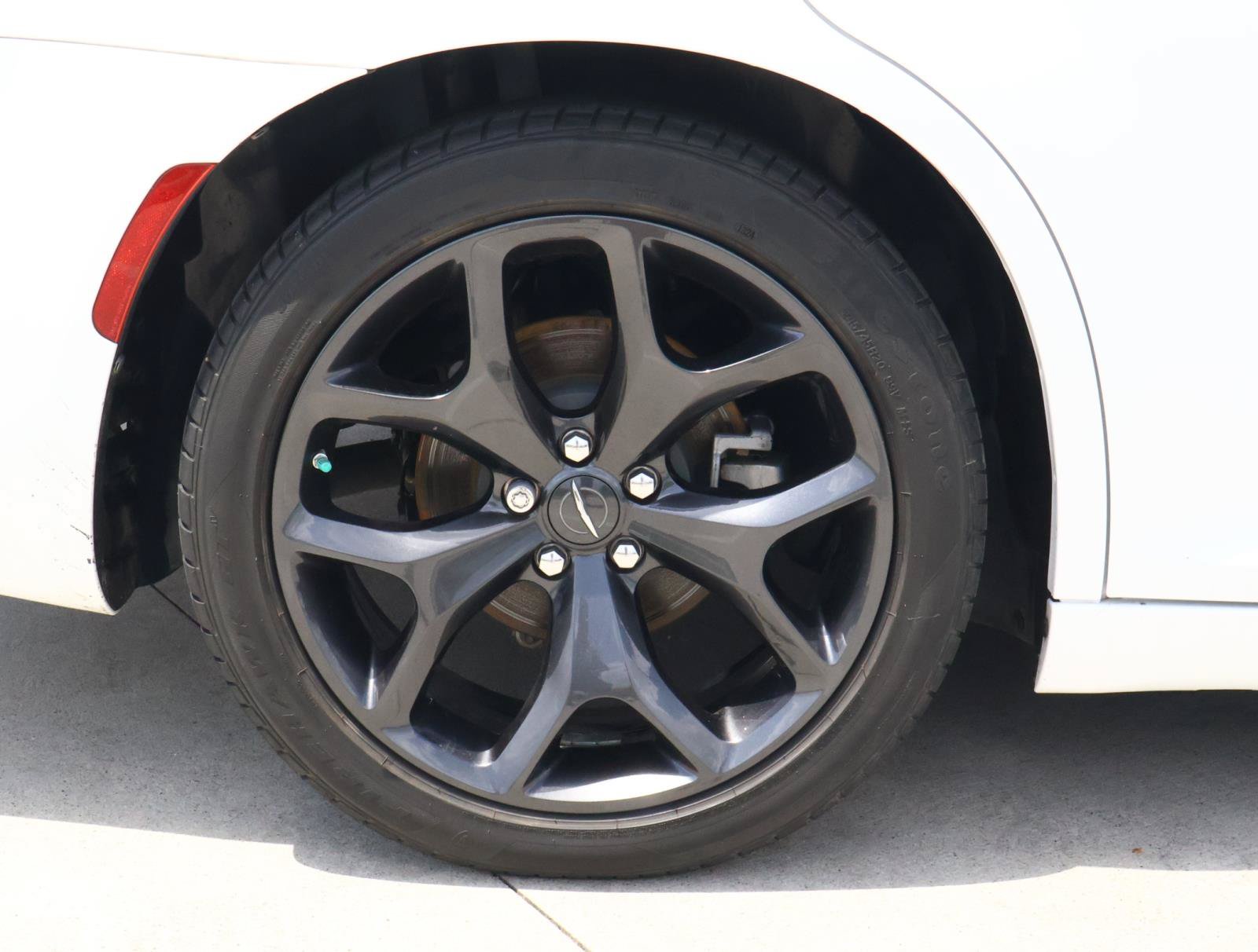 Used 2023 Chrysler 300 S RWD image 8