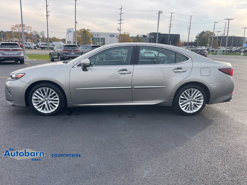 Used 2018 Lexus ES 350 w/ Luxury Package w/Wood Trim FWD image 2