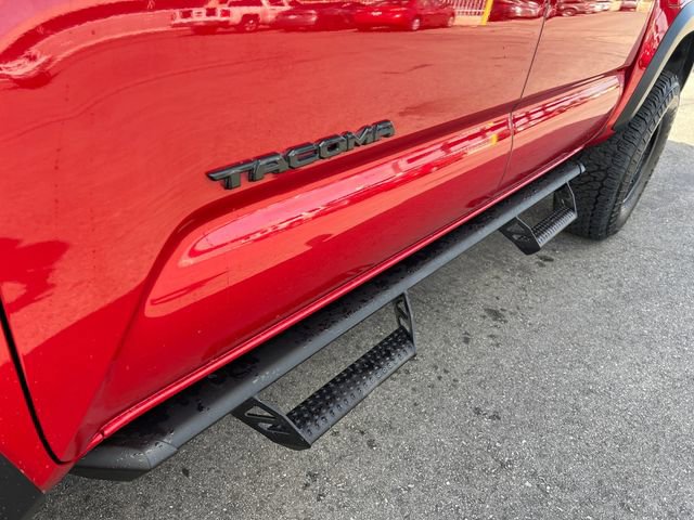 Certified 2020 Toyota Tacoma TRD Off-Road AWD/4WD image 23