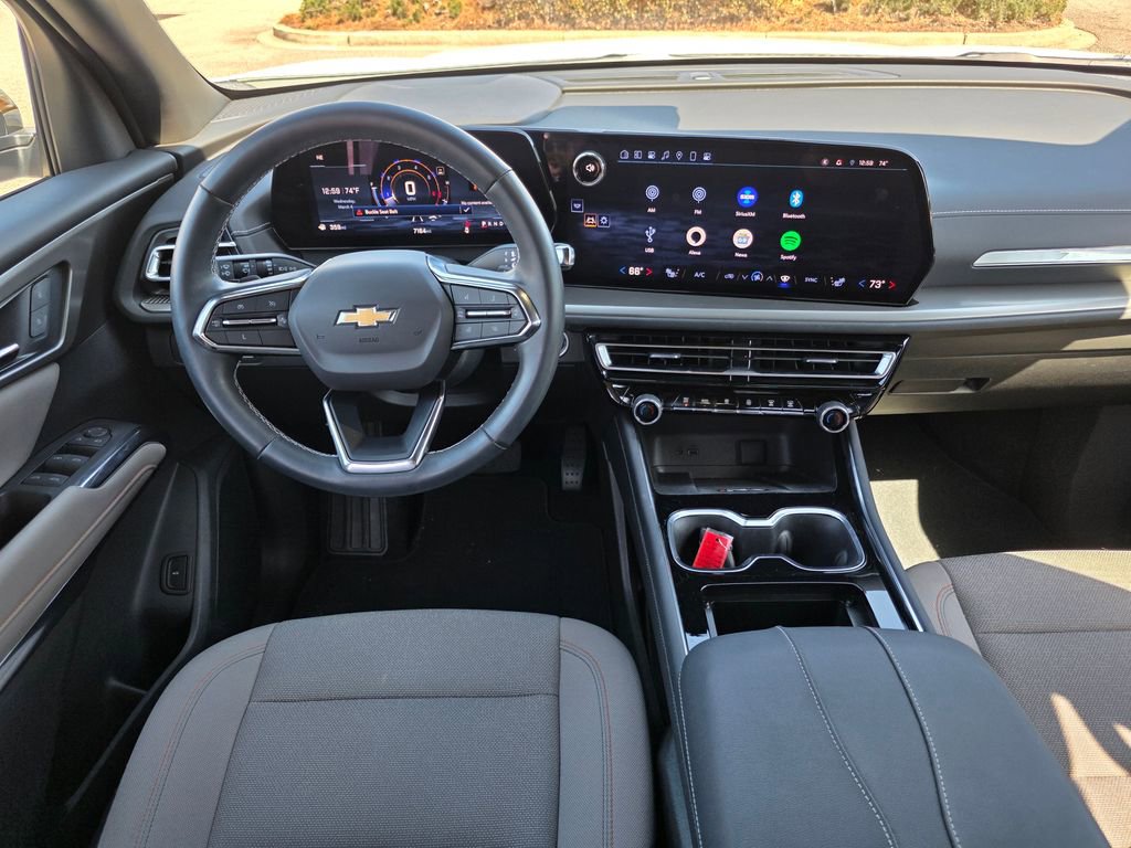 Used 2024 Chevrolet Traverse LT image 25