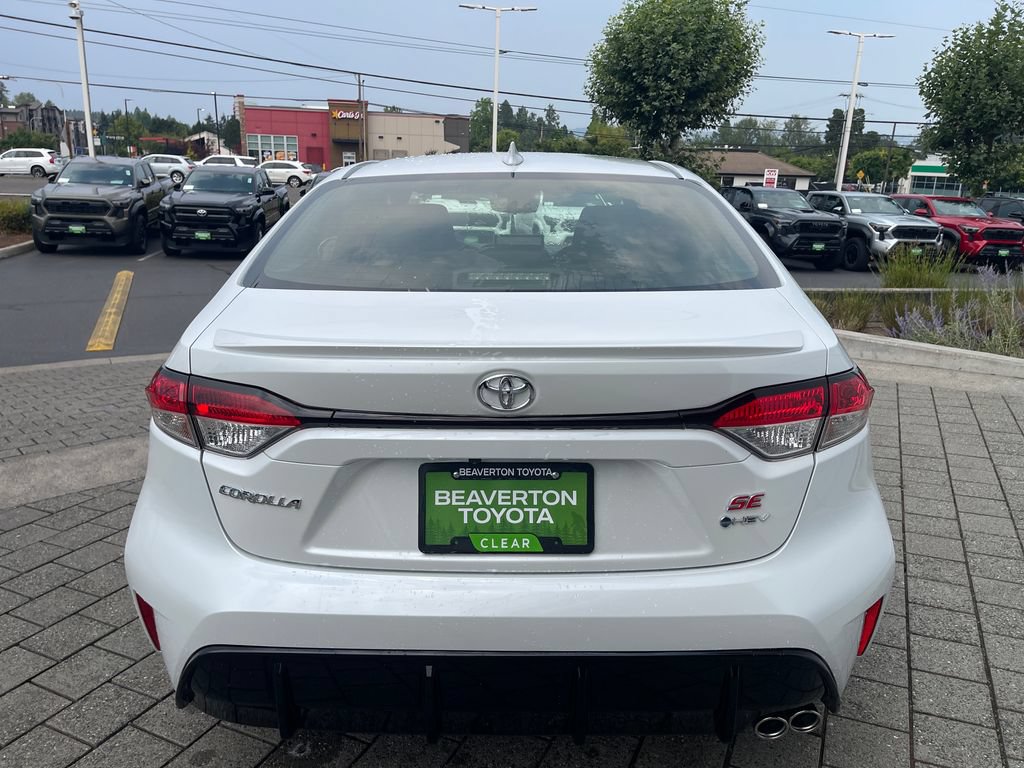 New 2026 Toyota Corolla SE w/ SE Premium Package AWD/4WD image 4