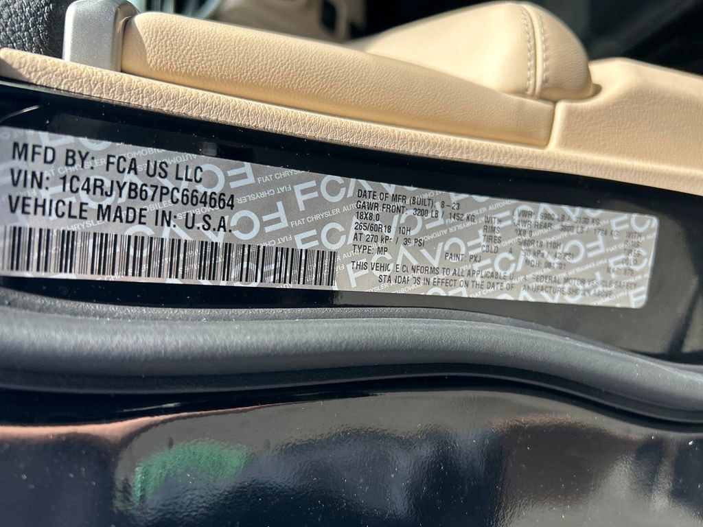 Used 2023 Jeep Grand Cherokee 4WD 4xe w/ Luxury Tech Group II image 45