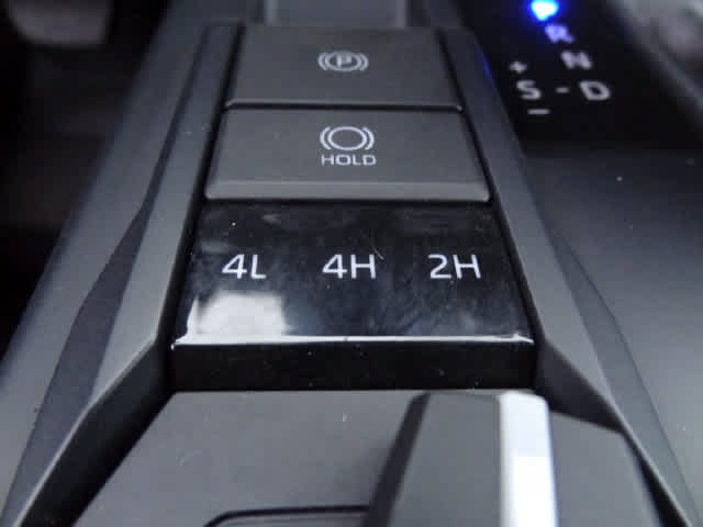 Used 2024 Toyota Tacoma SR5 AWD/4WD image 23