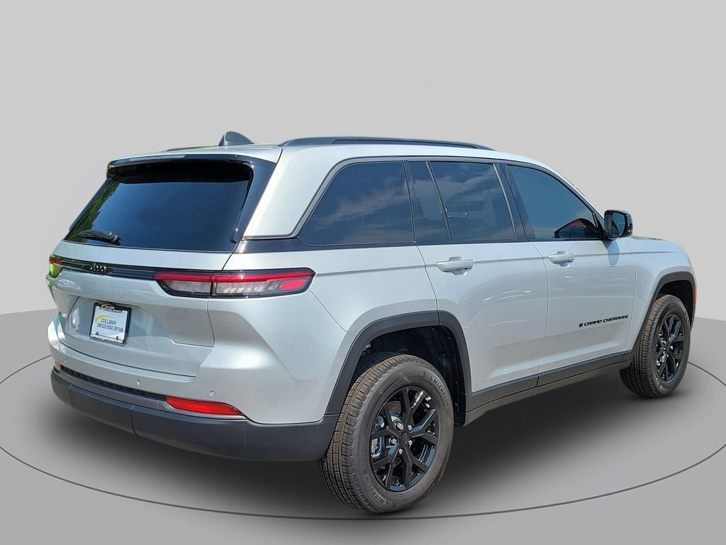New 2026 Jeep Grand Cherokee Altitude RWD image 3