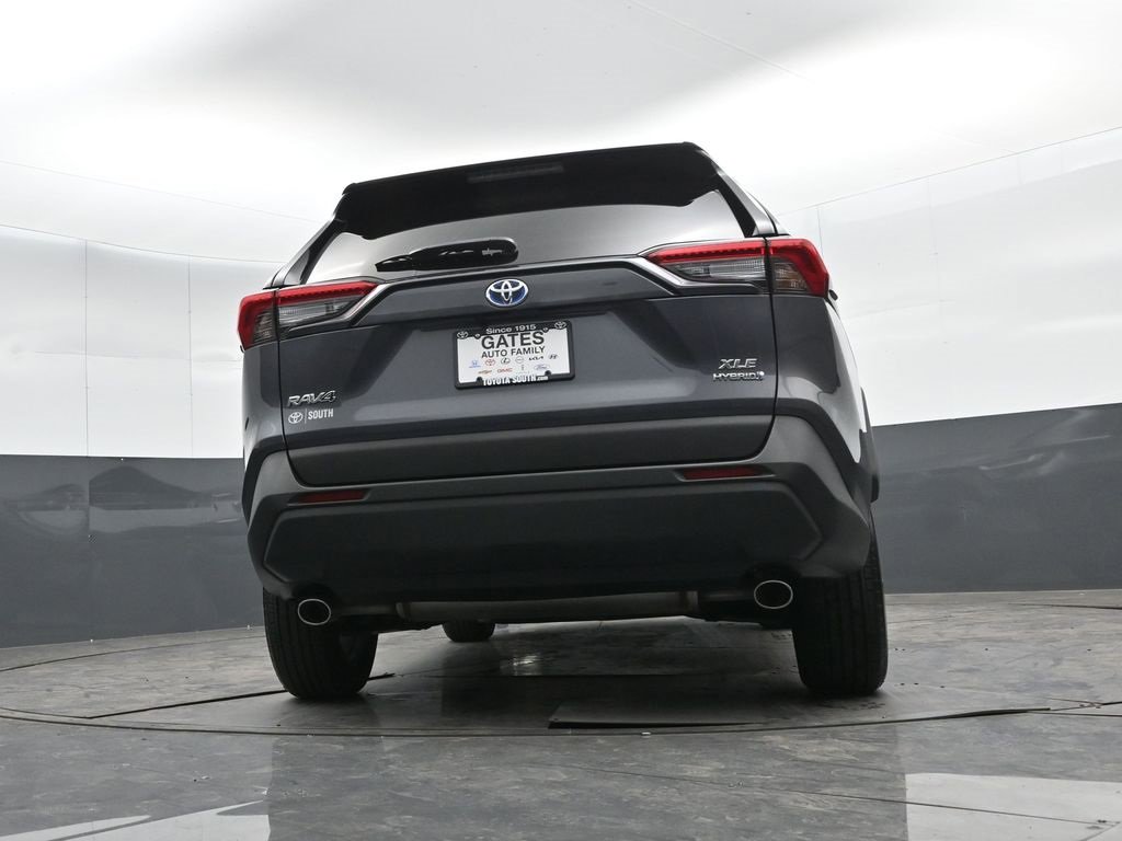 Used 2023 Toyota RAV4 XLE Premium image 41