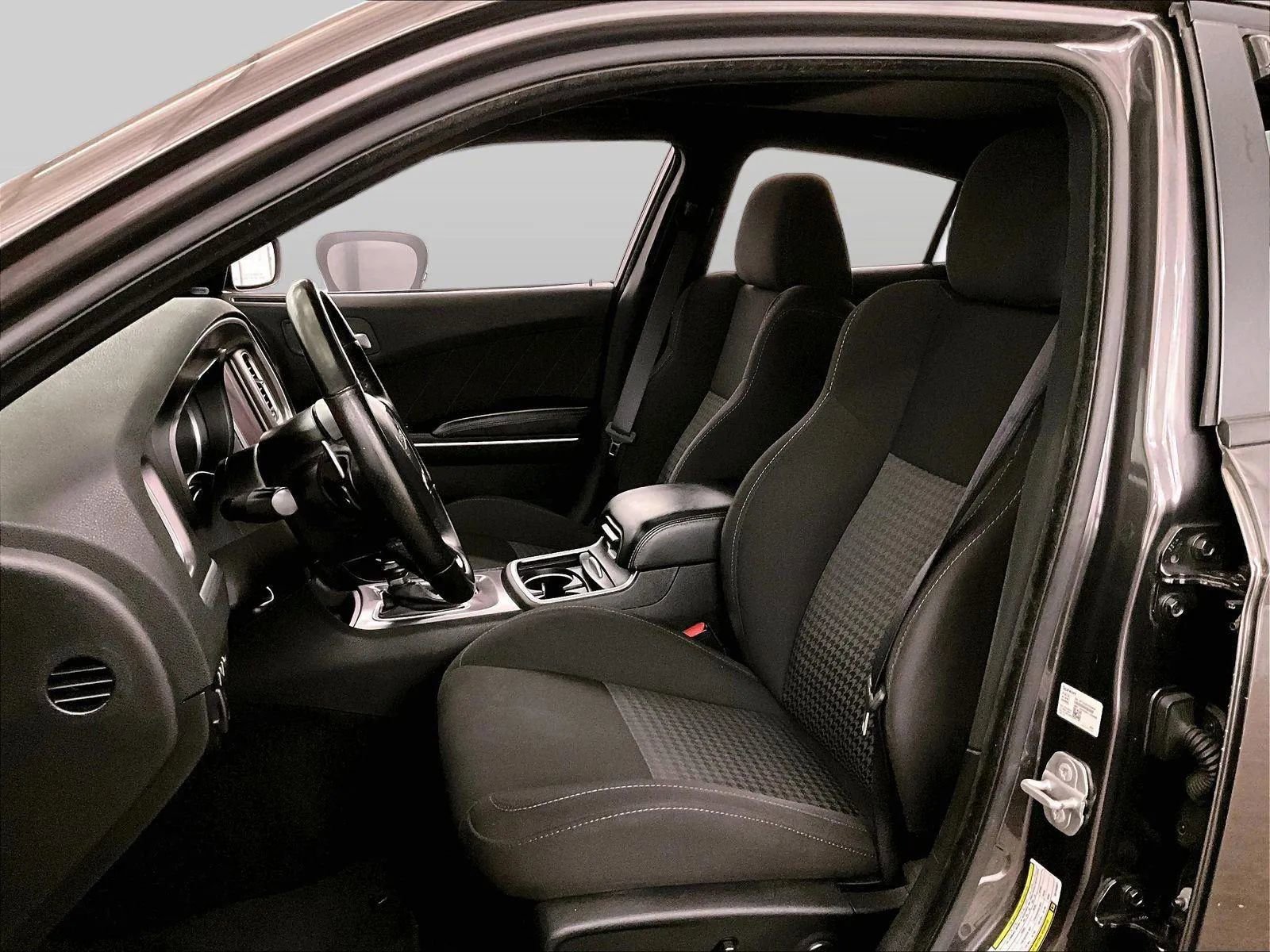 Used 2022 Dodge Charger R/T w/ Driver Convenience Group image 24