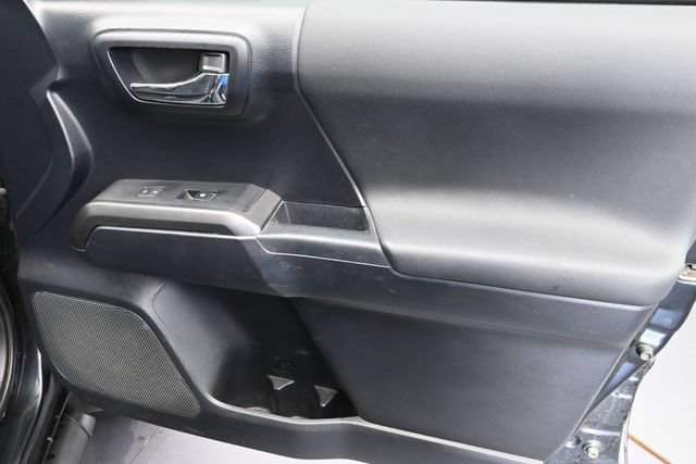 Used 2019 Toyota Tacoma TRD Sport w/ Technology Package AWD/4WD image 33