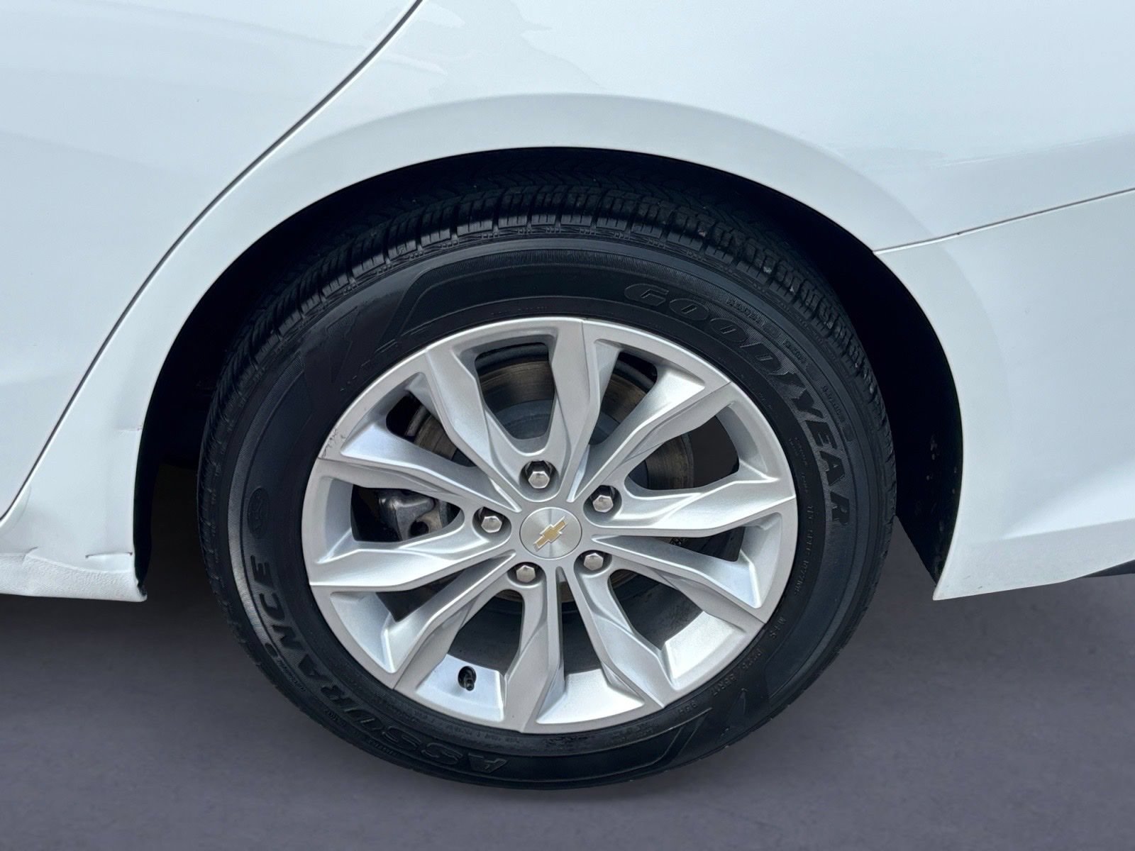 Used 2023 Chevrolet Malibu LT FWD image 10