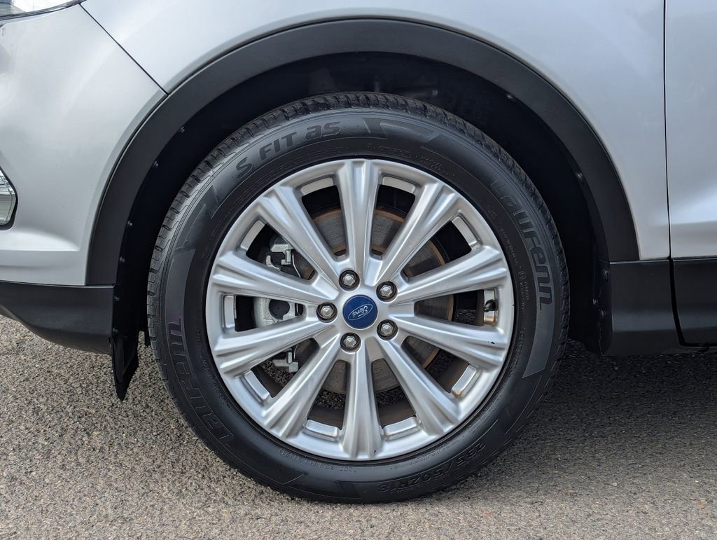 Used 2017 Ford Escape Titanium image 40