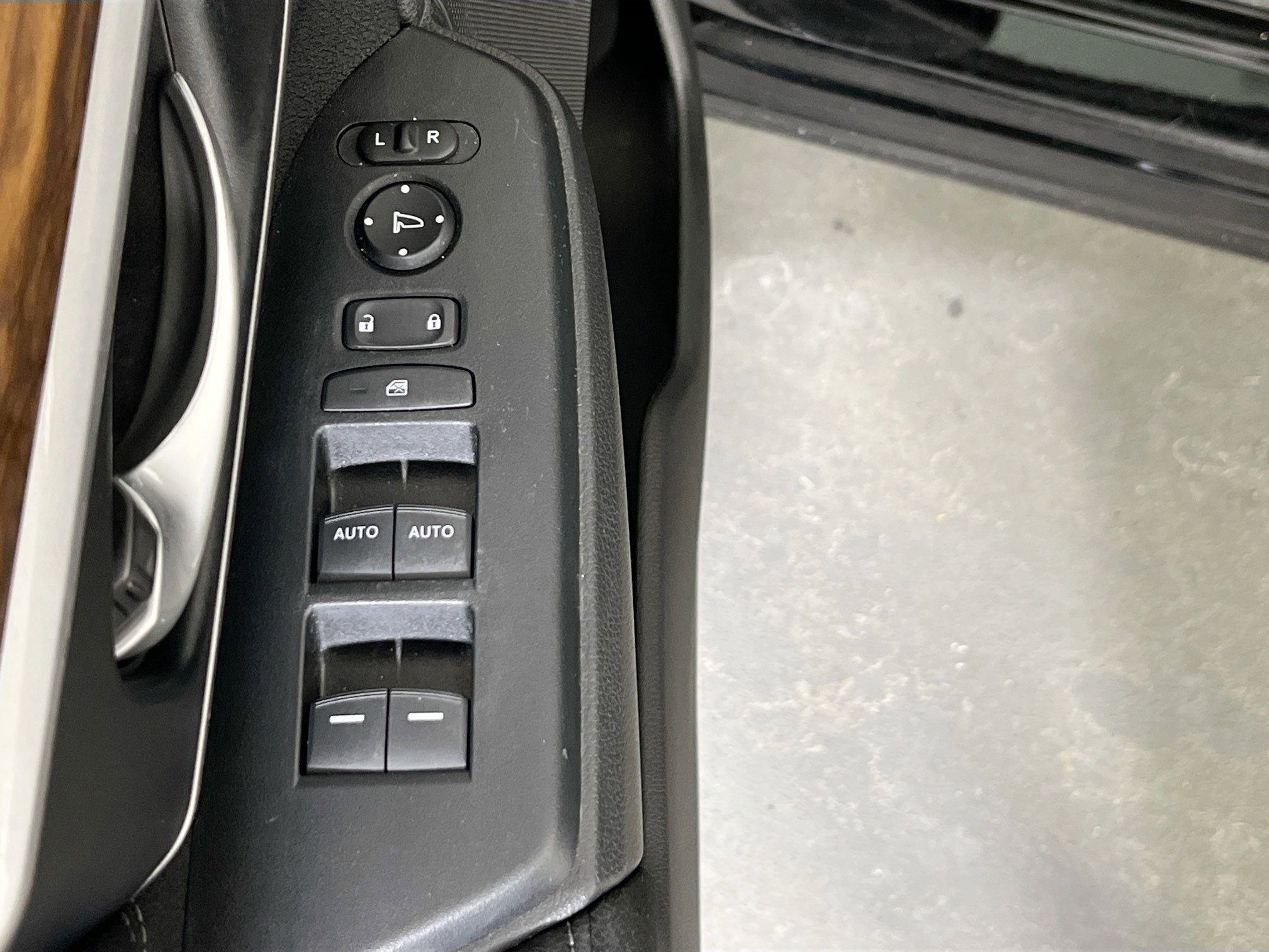 Used 2022 Honda CR-V EX image 17