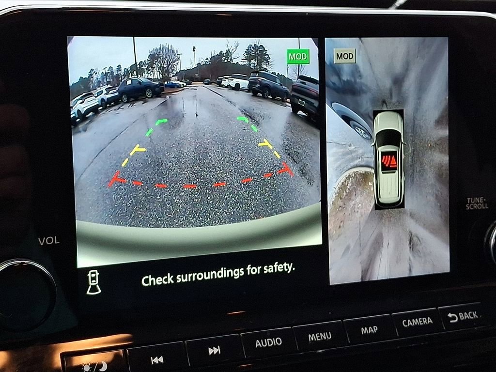 Used 2023 Nissan Pathfinder SL w/ Black Appearance Package image 20