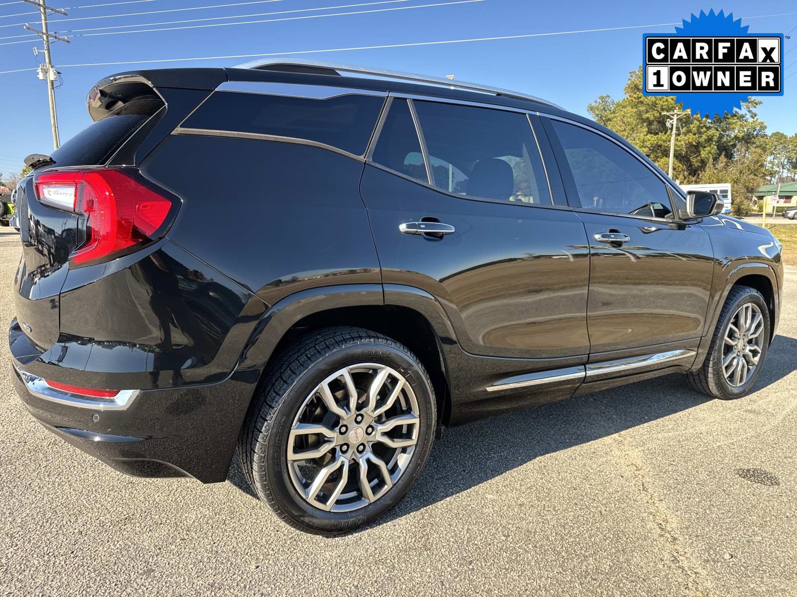 Used 2022 GMC Terrain Denali w/ LPO, Floor Liner Package image 4