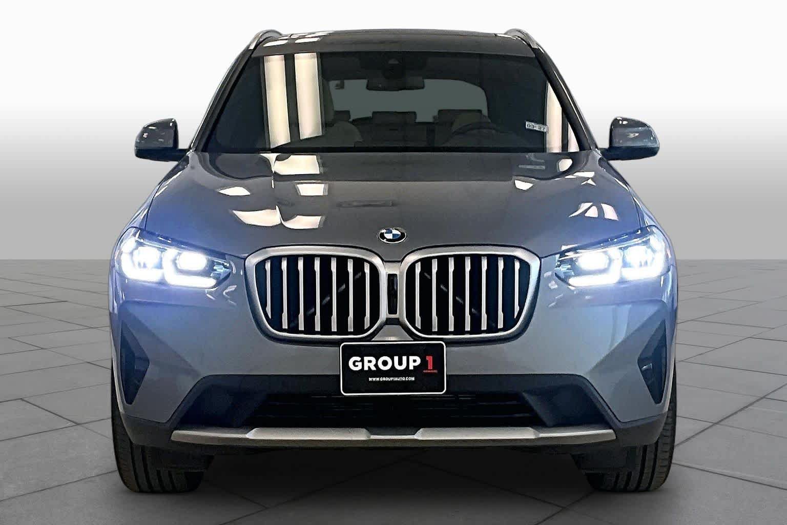 Used 2024 BMW X3 sDrive30i w/ Convenience Package RWD image 3
