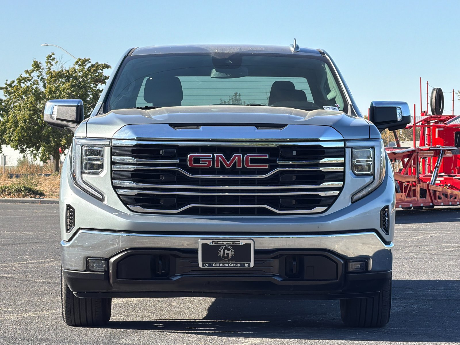 Used 2026 GMC Sierra 1500 SLT AWD/4WD image 9