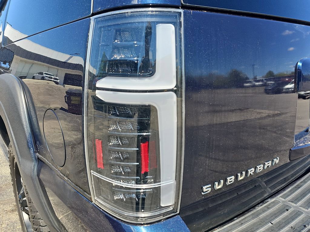 Used 2009 Chevrolet Suburban LT AWD/4WD image 36