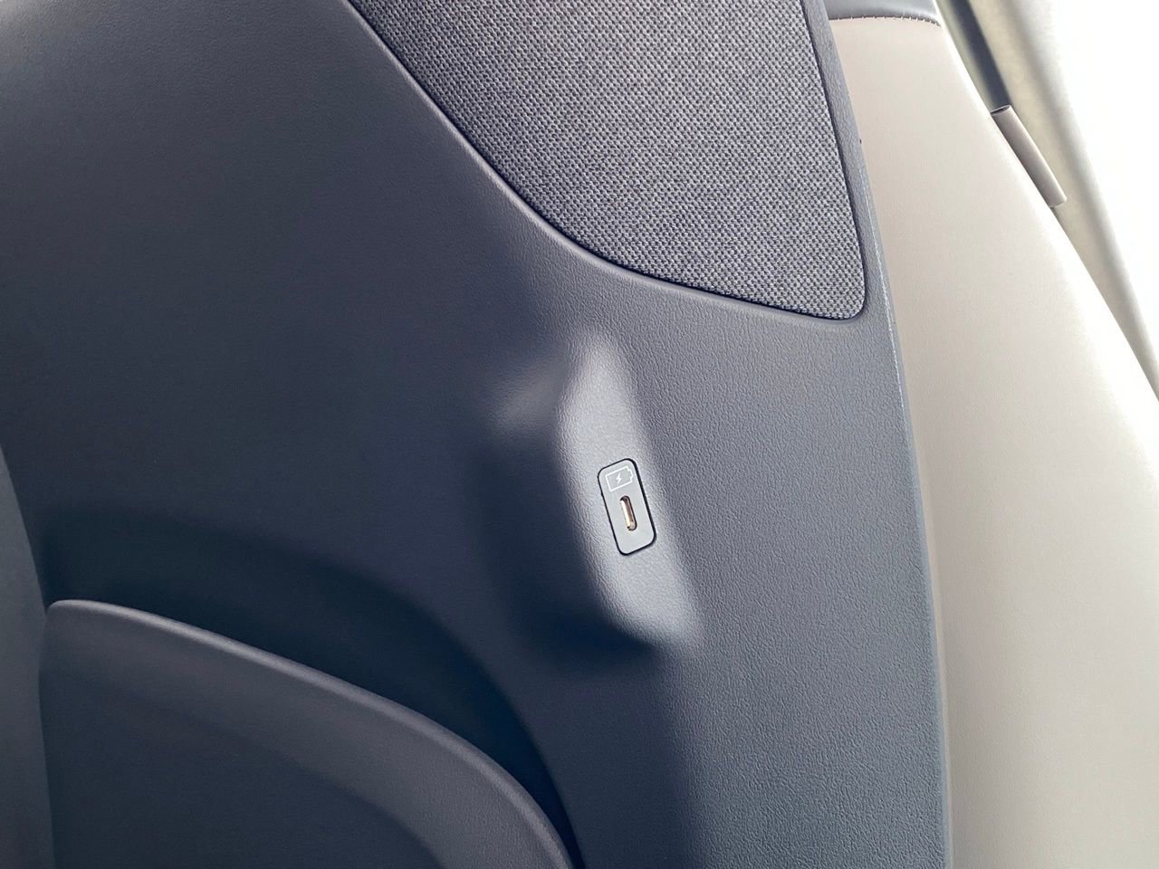 New 2026 Kia EV9 Wind image 23