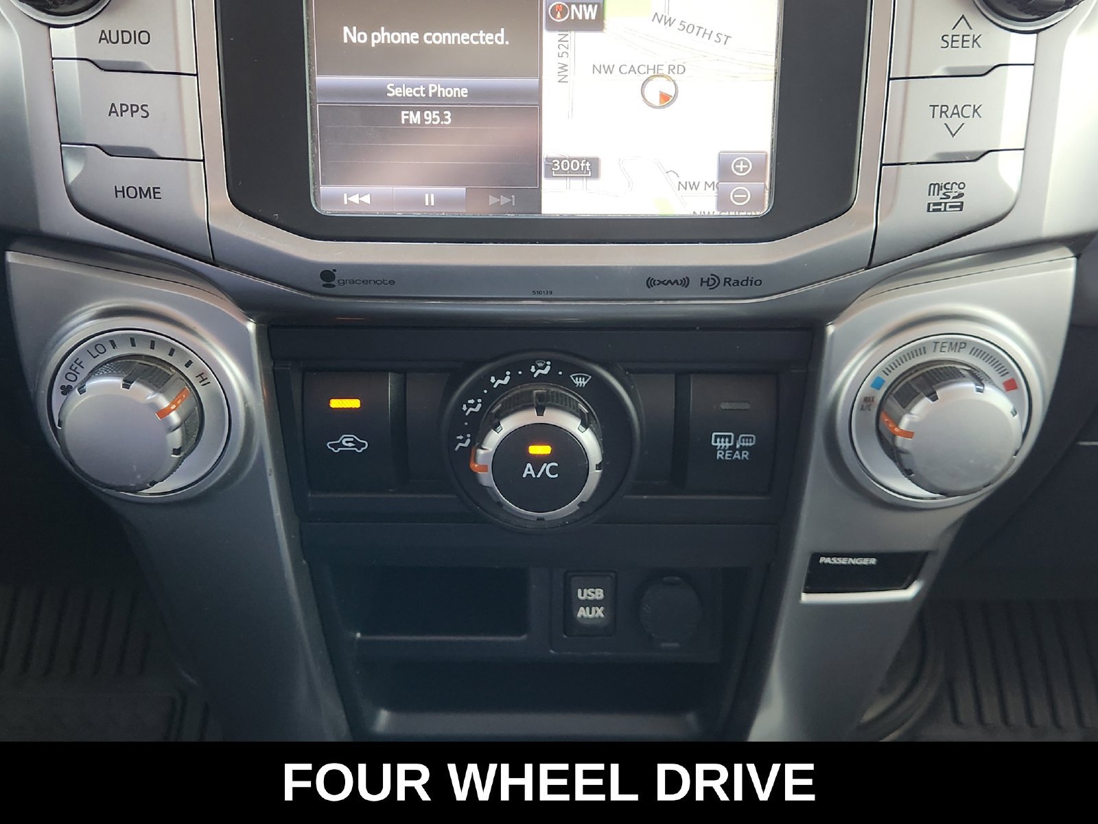 Used 2018 Toyota 4Runner SR5 Premium AWD/4WD image 22