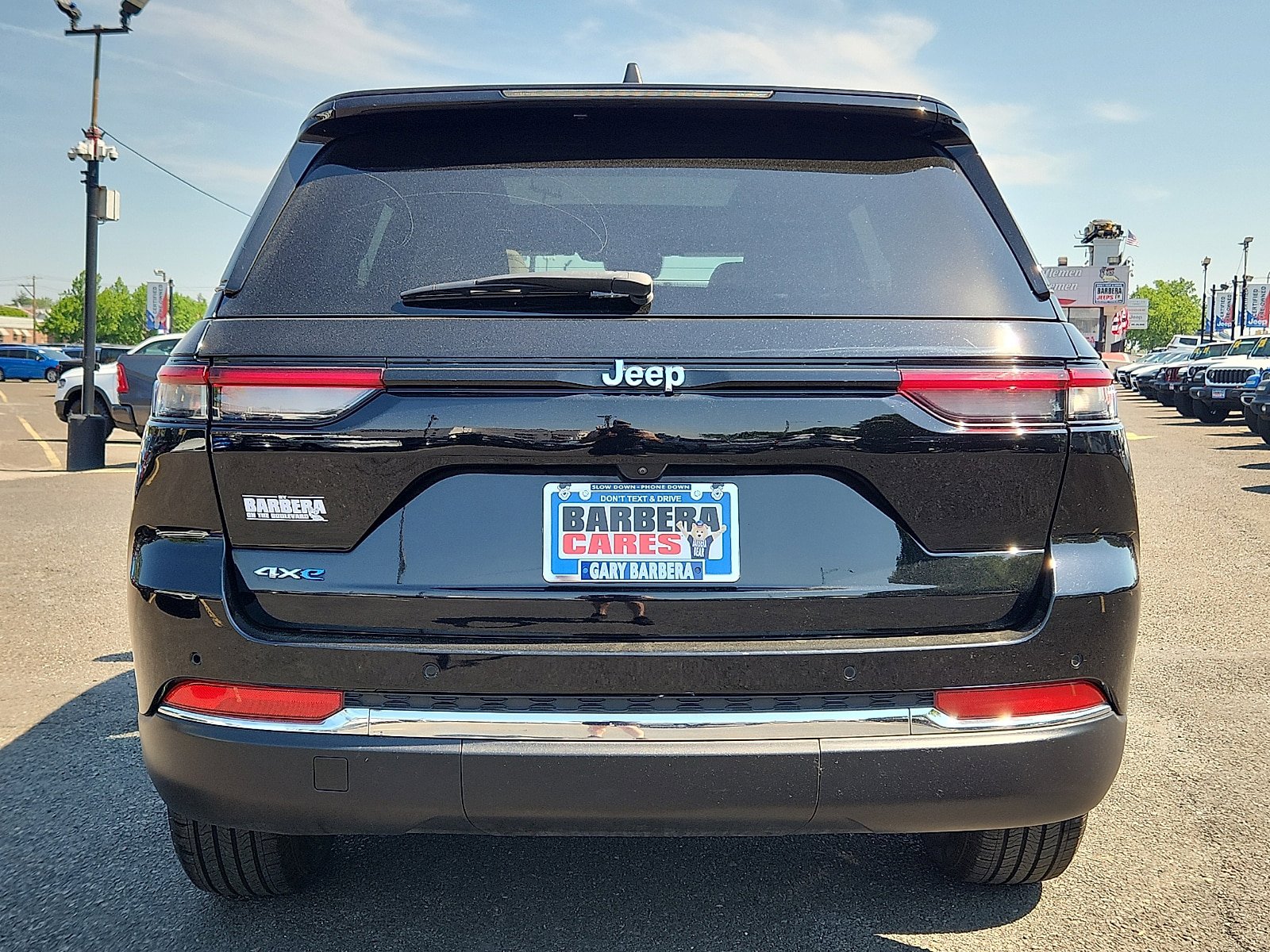 Used 2024 Jeep Grand Cherokee Limited 4xe AWD/4WD image 5